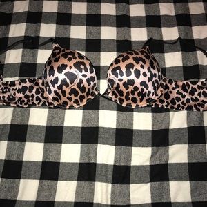 VICTORIA SECRET BOMBSHELL BRA 32c